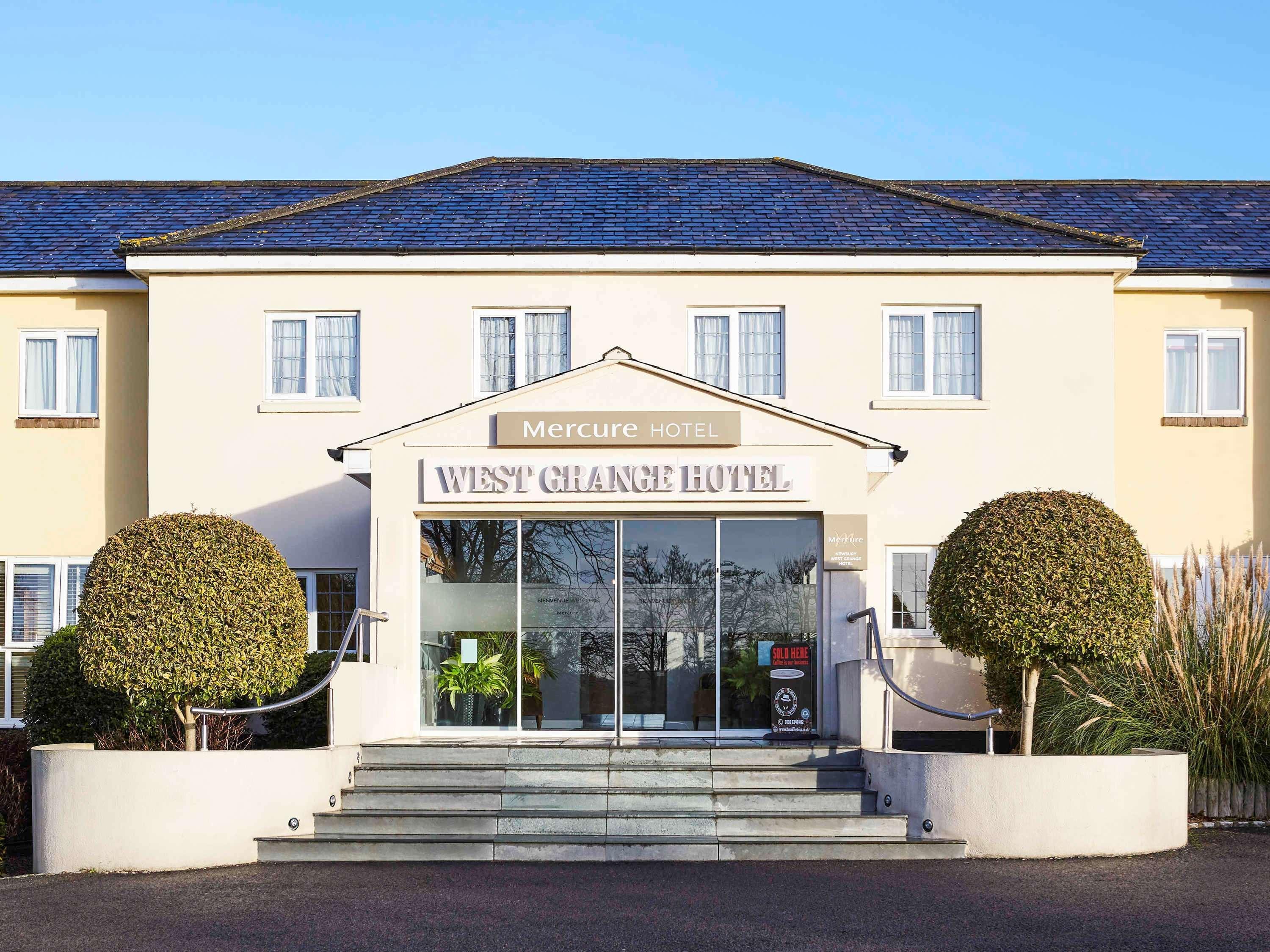 Mercure Newbury West Grange Hotel Татчъм Екстериор снимка