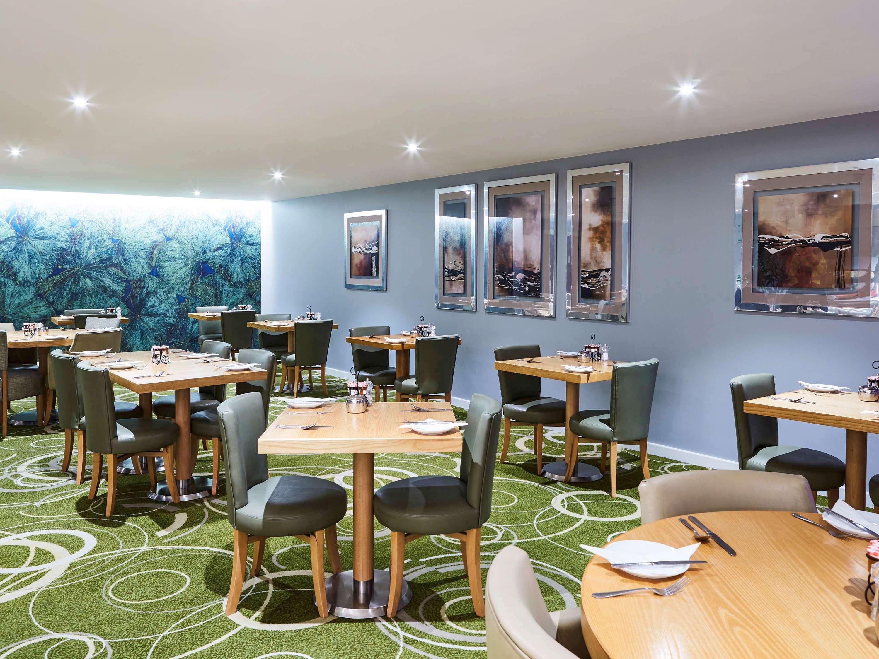 Mercure Newbury West Grange Hotel Татчъм Екстериор снимка