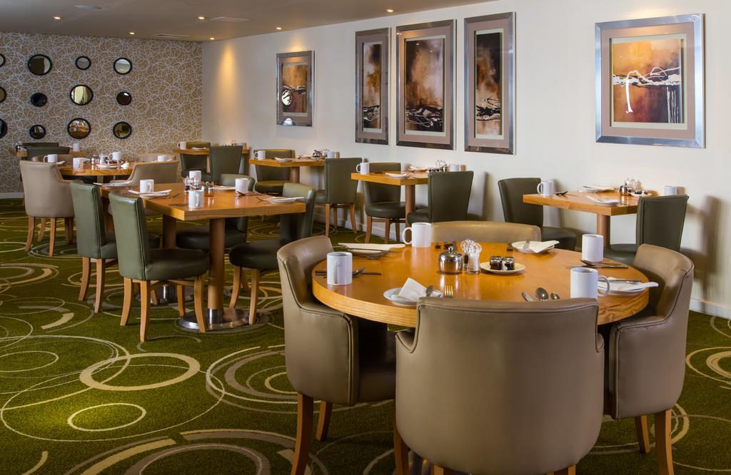 Mercure Newbury West Grange Hotel Татчъм Екстериор снимка