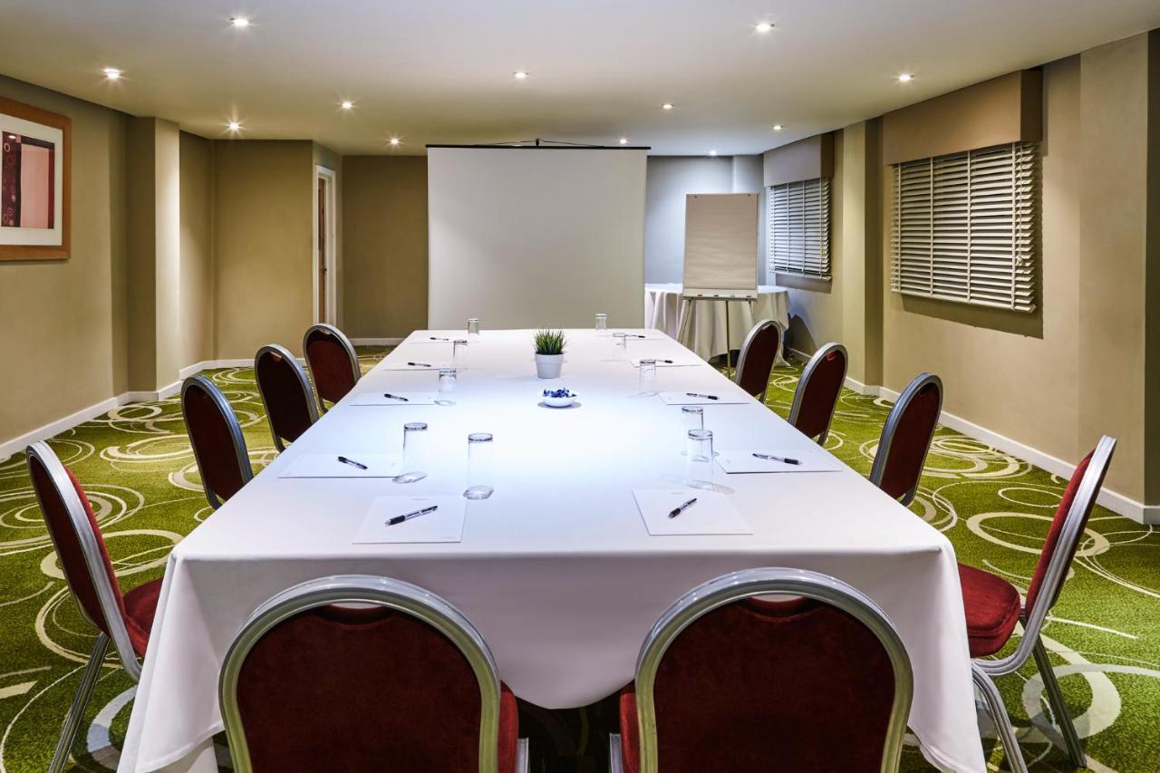 Mercure Newbury West Grange Hotel Татчъм Екстериор снимка