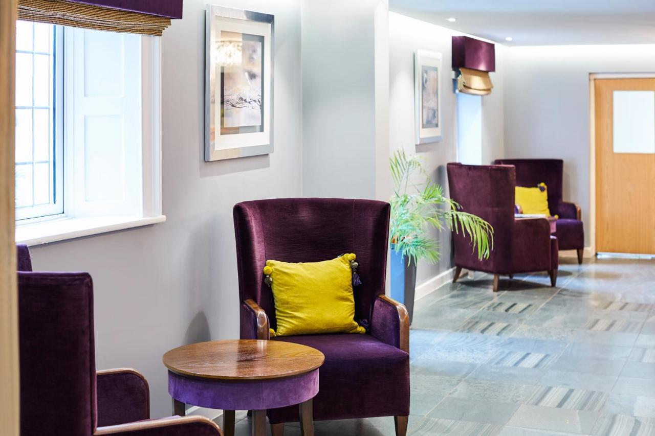 Mercure Newbury West Grange Hotel Татчъм Екстериор снимка