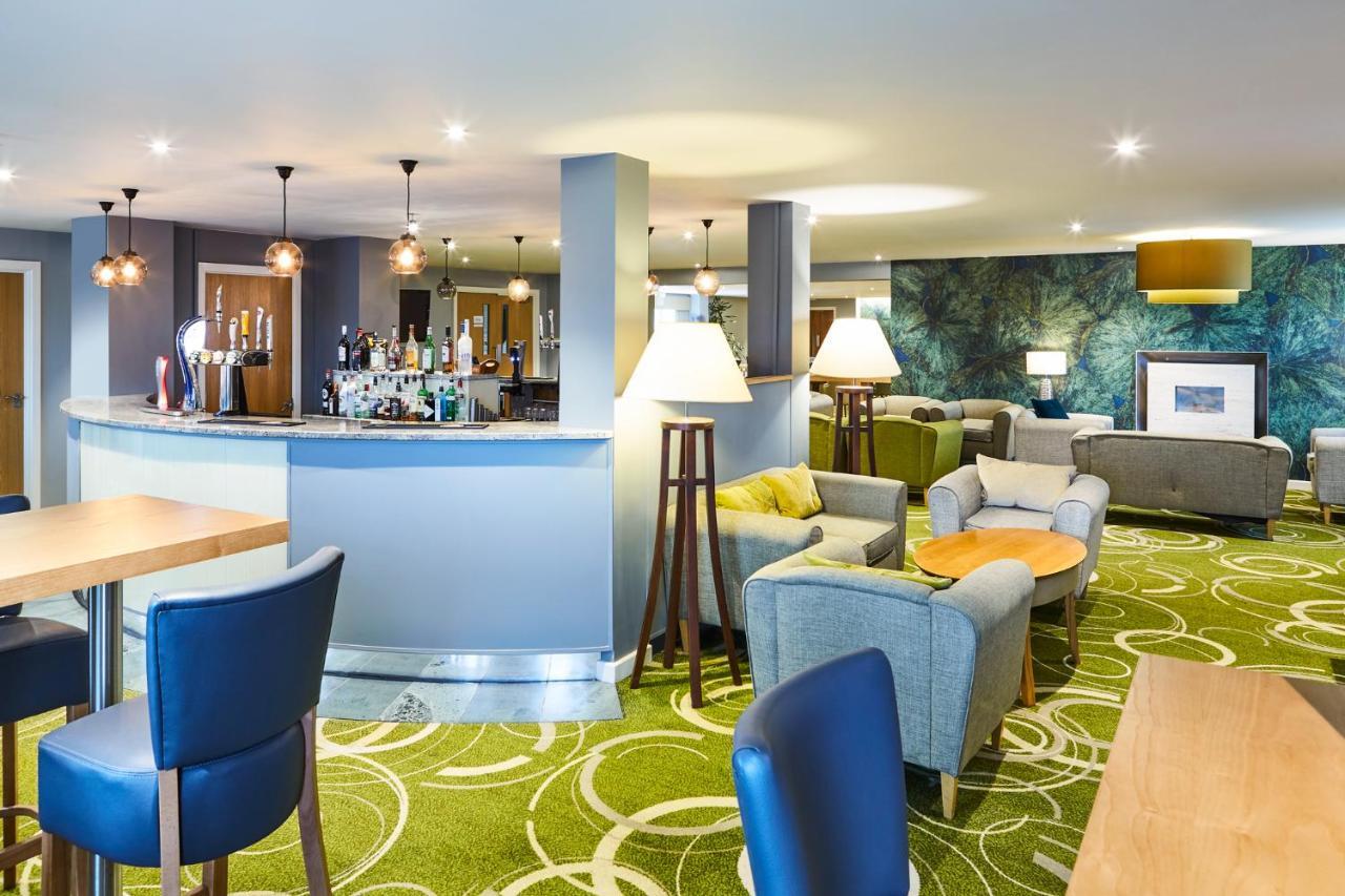 Mercure Newbury West Grange Hotel Татчъм Екстериор снимка