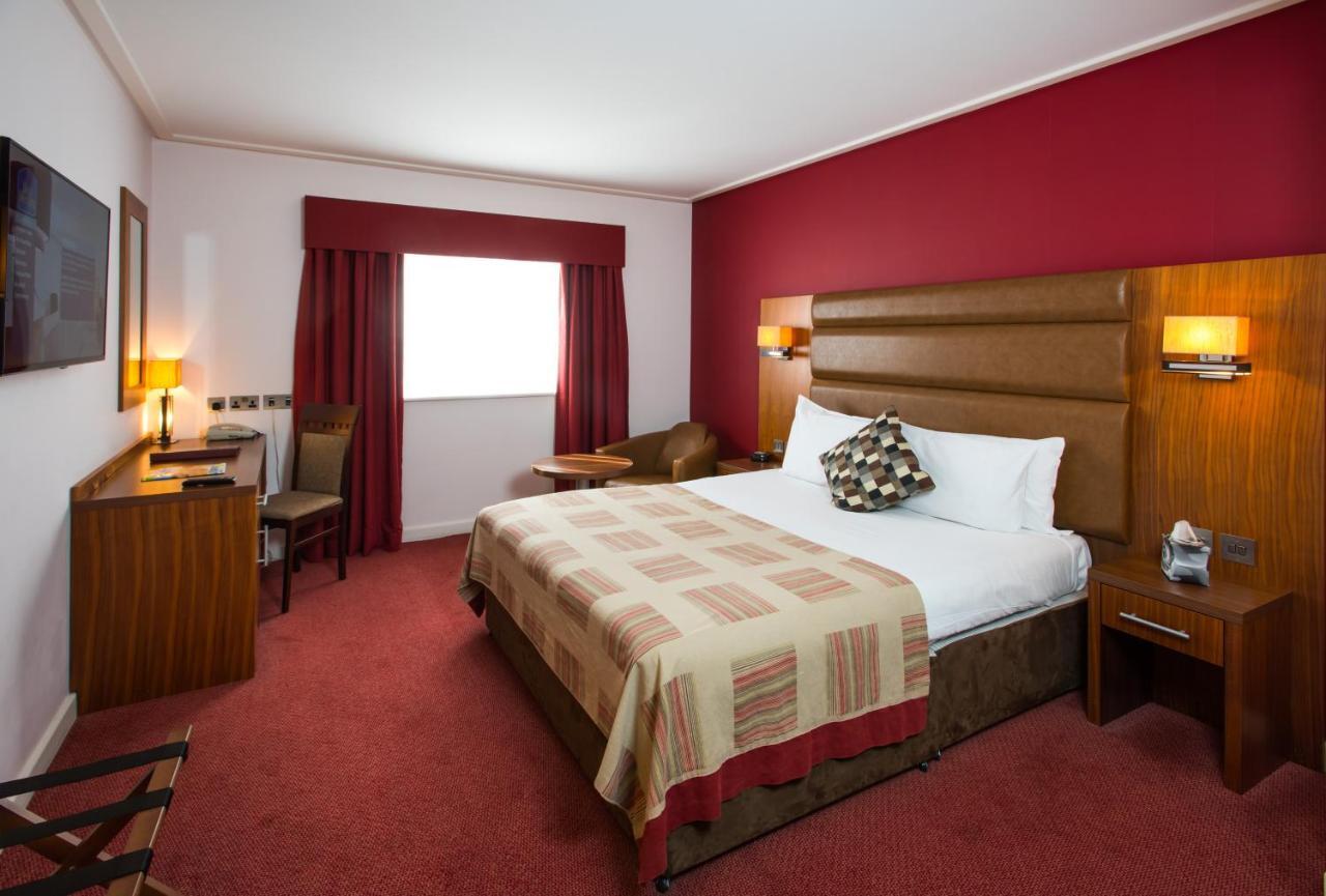Mercure Newbury West Grange Hotel Татчъм Екстериор снимка