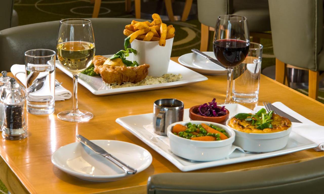 Mercure Newbury West Grange Hotel Татчъм Екстериор снимка