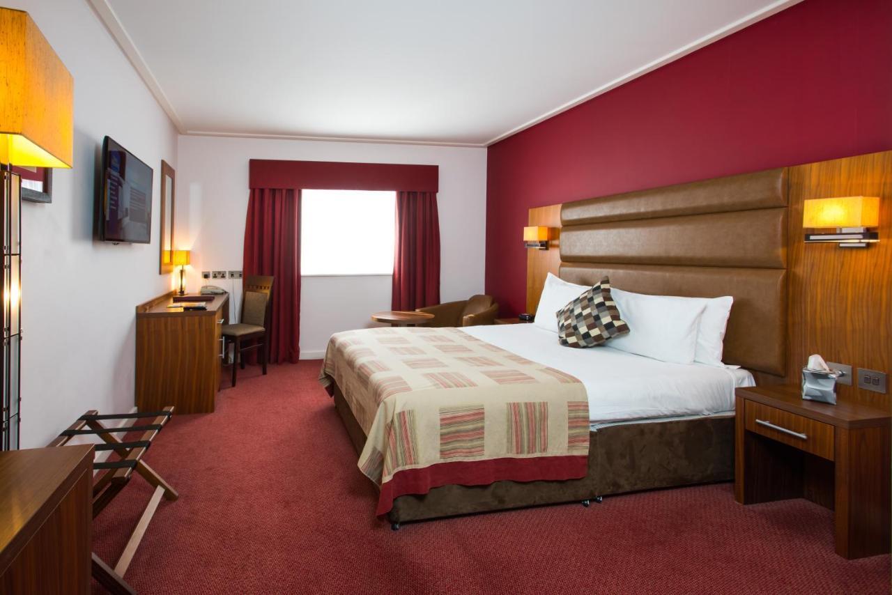 Mercure Newbury West Grange Hotel Татчъм Екстериор снимка