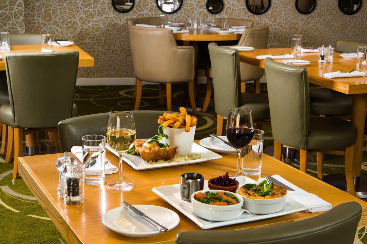 Mercure Newbury West Grange Hotel Татчъм Екстериор снимка