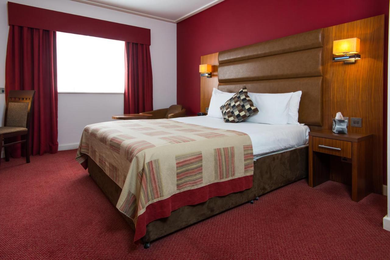 Mercure Newbury West Grange Hotel Татчъм Екстериор снимка