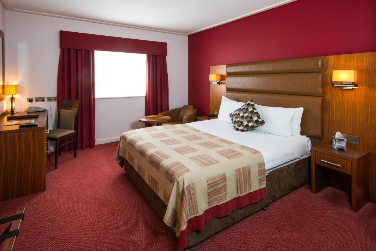 Mercure Newbury West Grange Hotel Татчъм Екстериор снимка